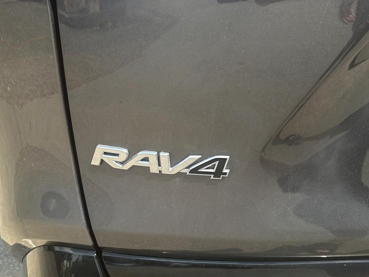 Toyota RAV4 Hybrid XSE AWD (Natl) 2023