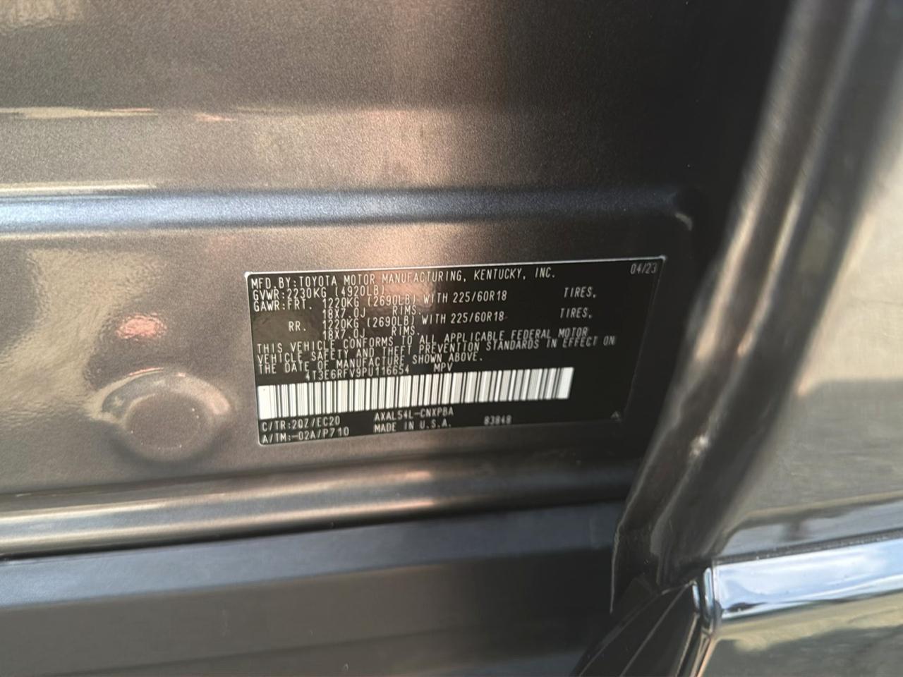 Toyota RAV4 Hybrid XSE AWD (Natl) 2023