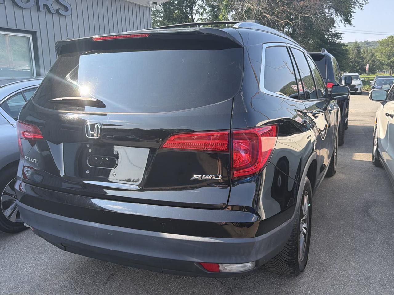 Honda Pilot EX-L w/Navigation AWD 2017
