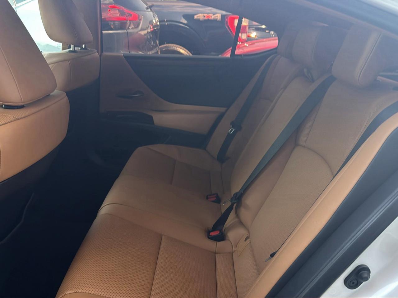 Lexus ES ES 350 FWD 2023