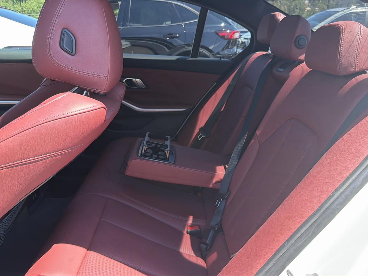 BMW 3 Series 330i xDrive Sedan 2023