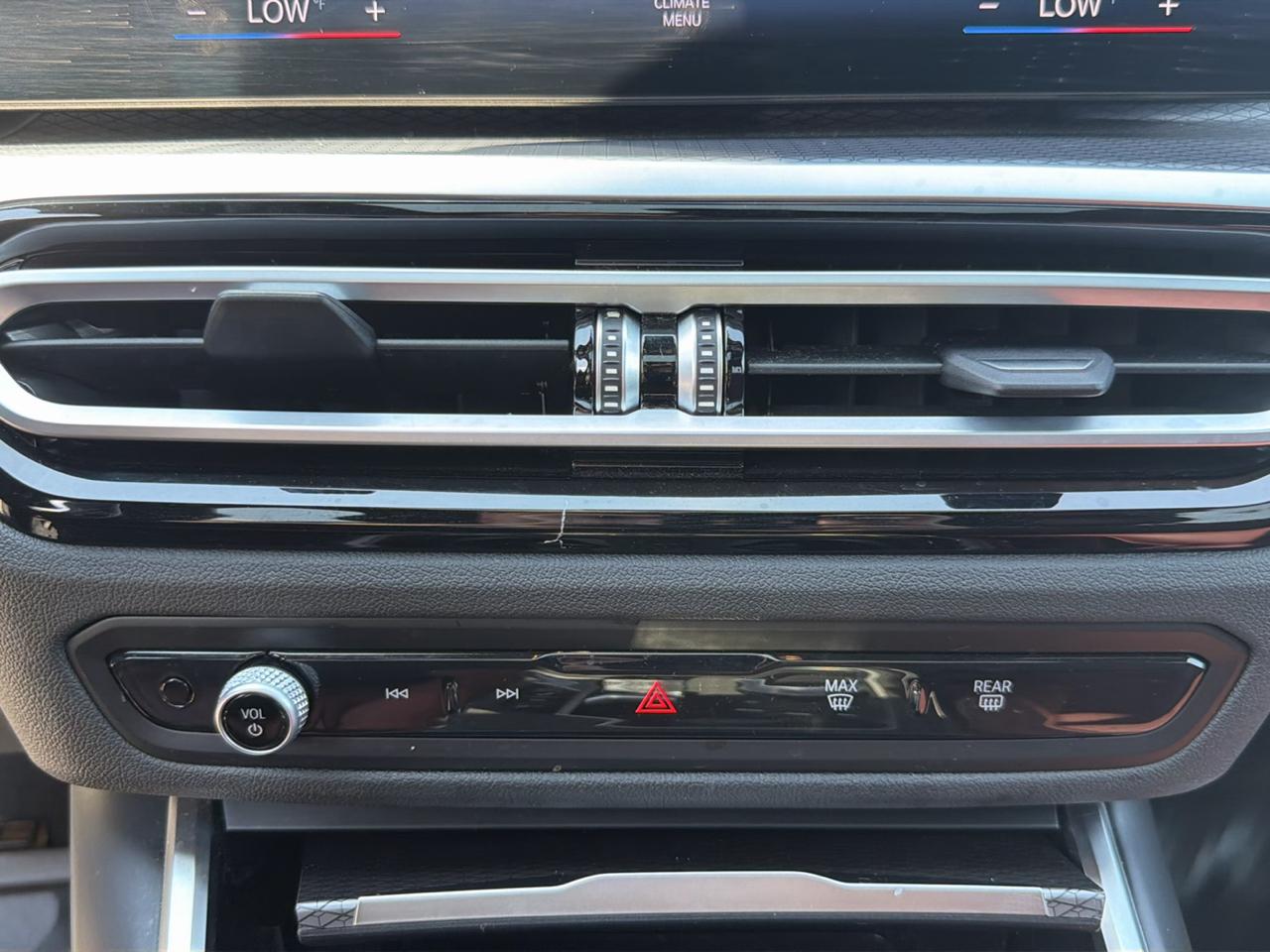 BMW 3 Series 330i xDrive Sedan 2023