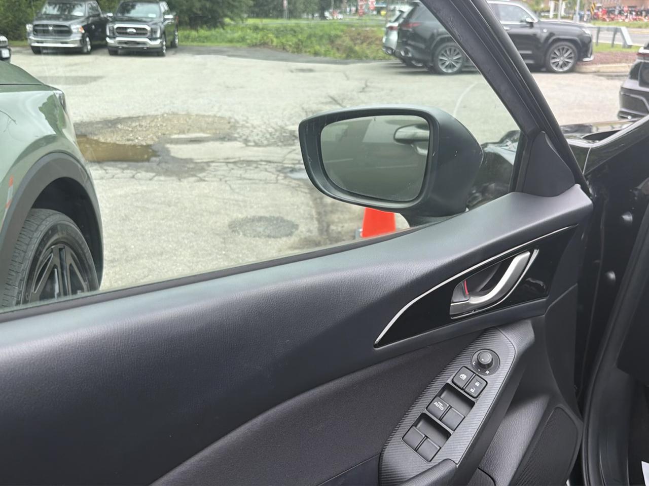 Mazda MAZDA3 5dr HB Auto i Touring 2014