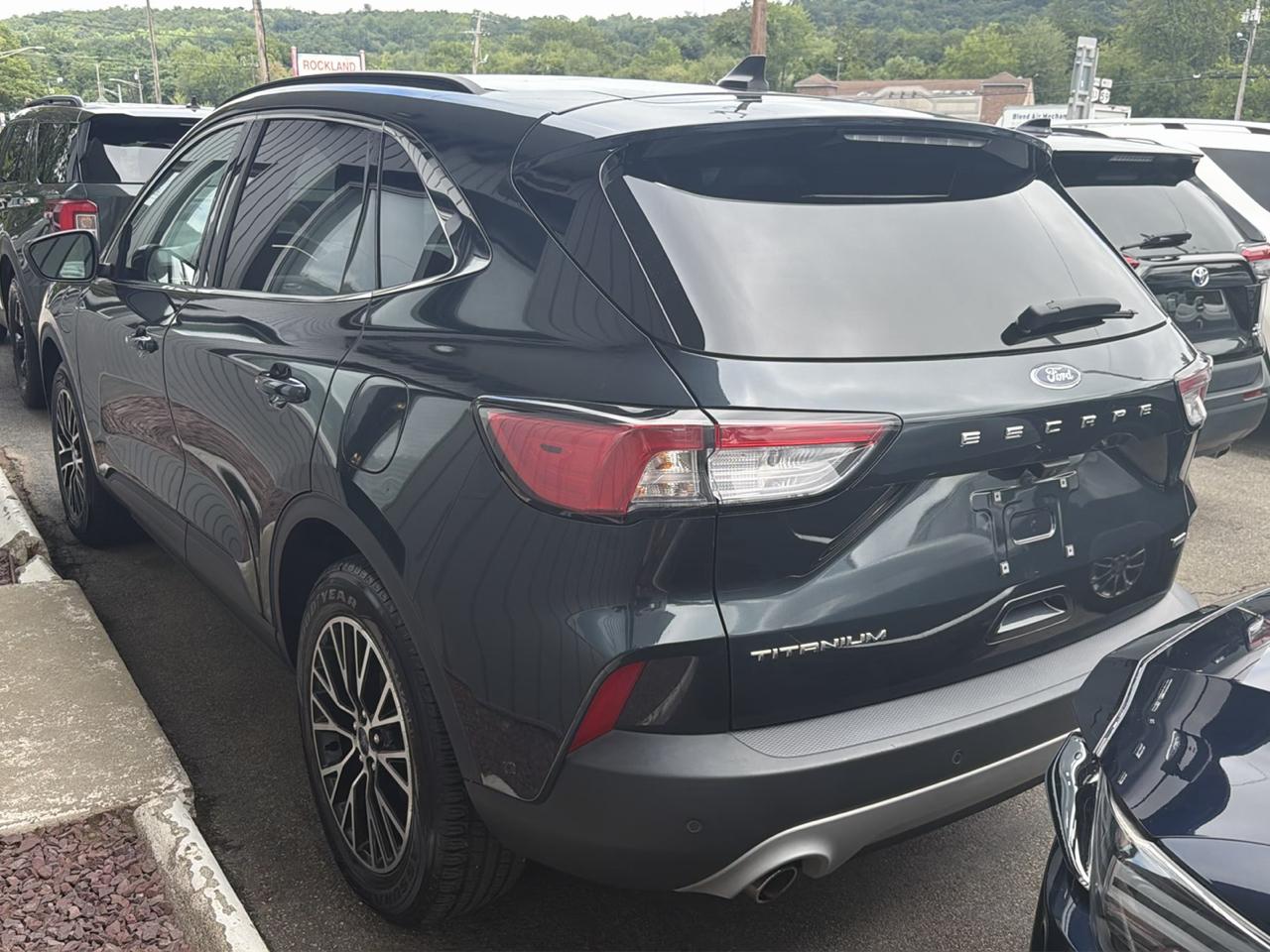 Ford Escape Titanium Plug-In Hybrid FWD 2022