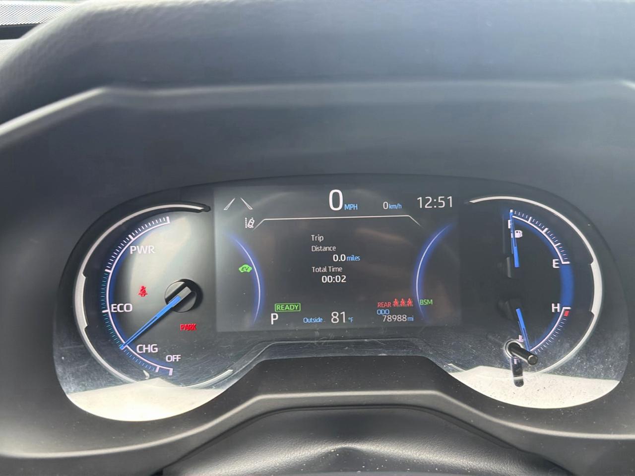 Toyota RAV4 Hybrid XLE AWD (Natl) 2023