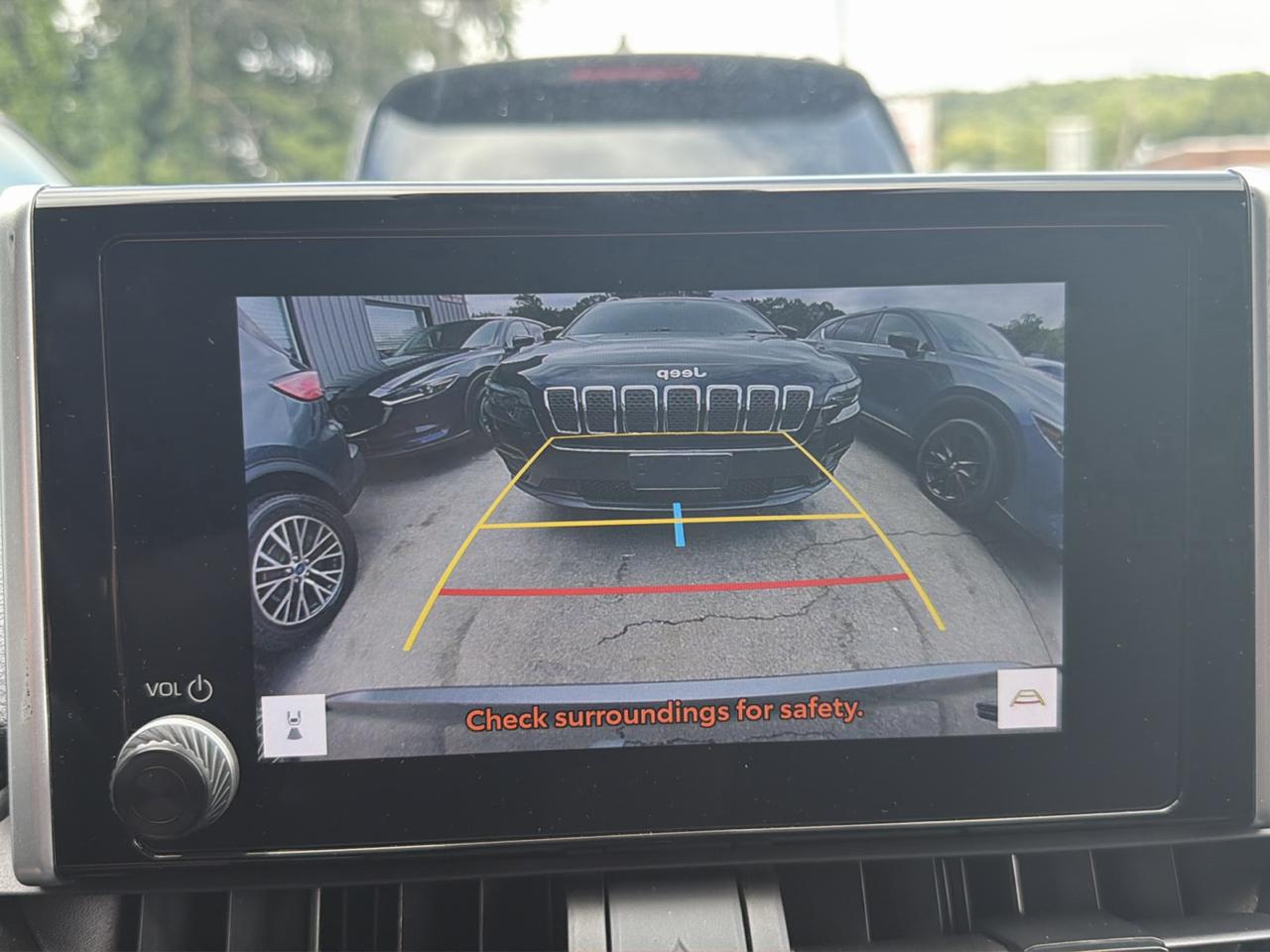 Toyota RAV4 Hybrid XLE AWD (Natl) 2023