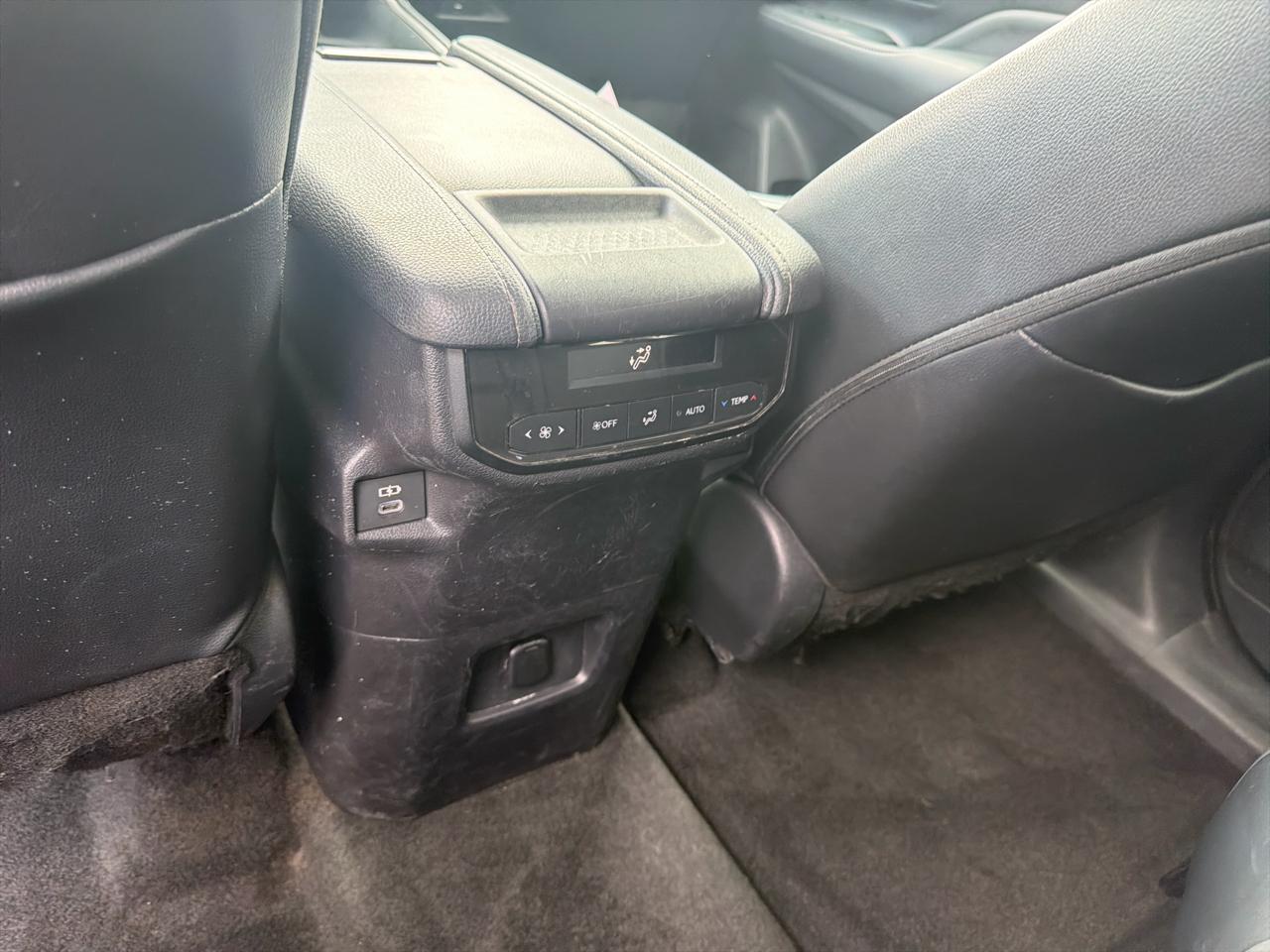 Toyota Grand Highlander Platinum AWD (Natl) 2024