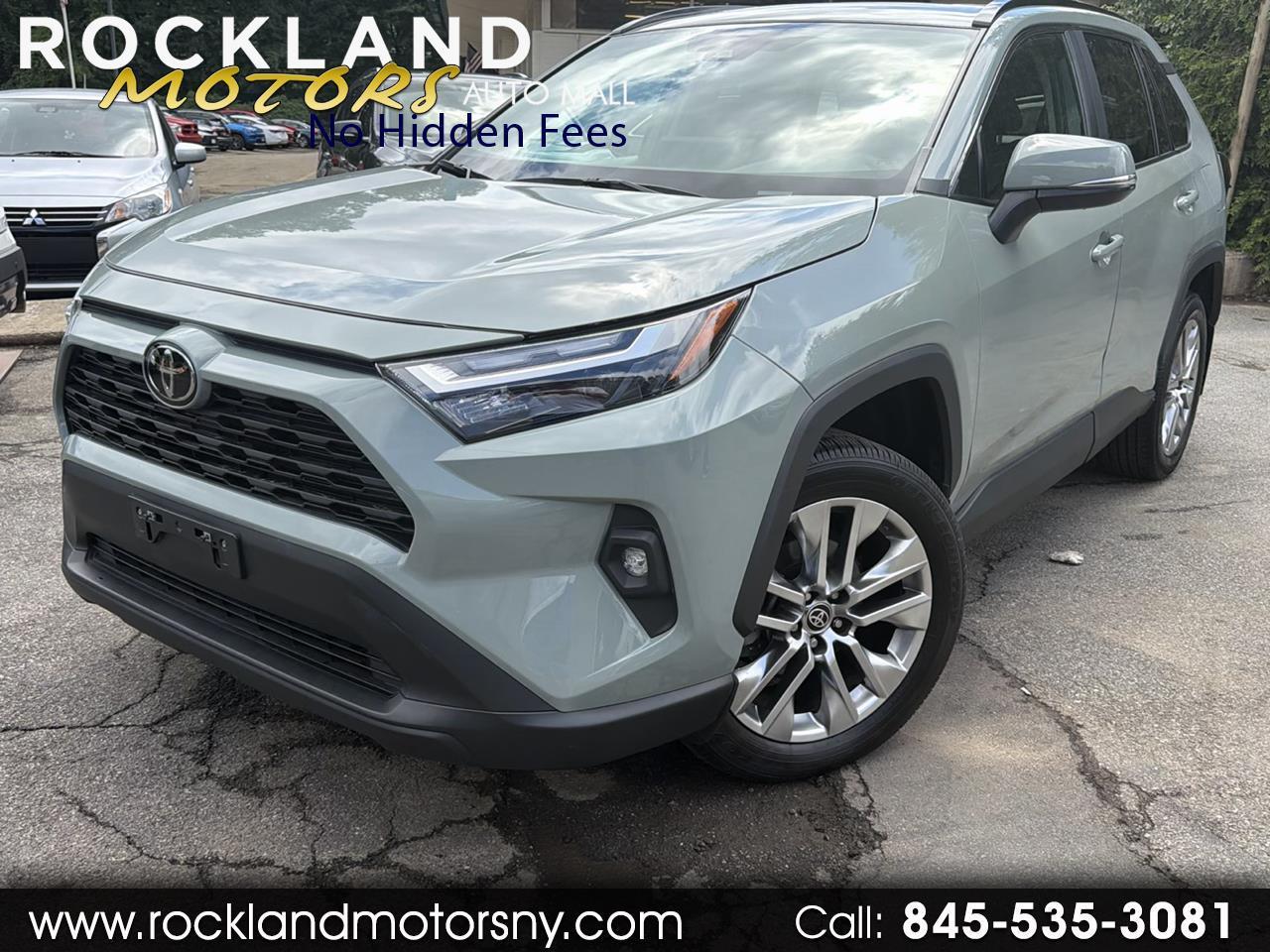 Toyota RAV4 XLE Premium AWD (Natl) 2023