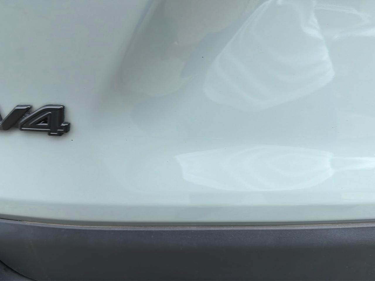 Toyota RAV4 XLE Premium AWD (Natl) 2023