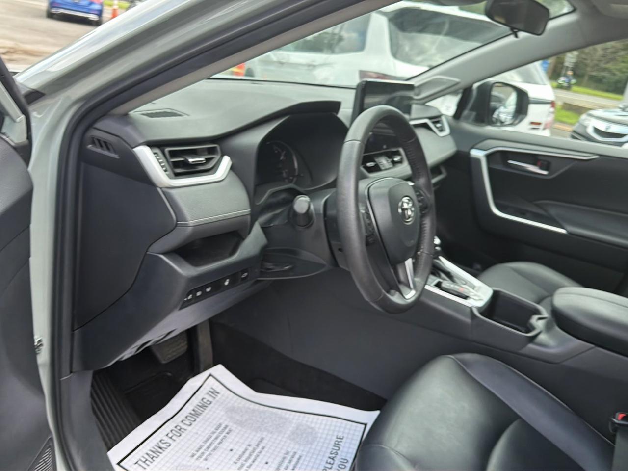 Toyota RAV4 XLE Premium AWD (Natl) 2023