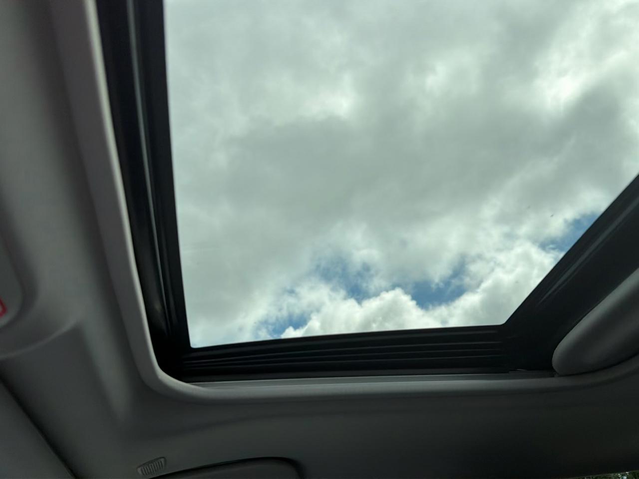 Toyota RAV4 XLE Premium AWD (Natl) 2023