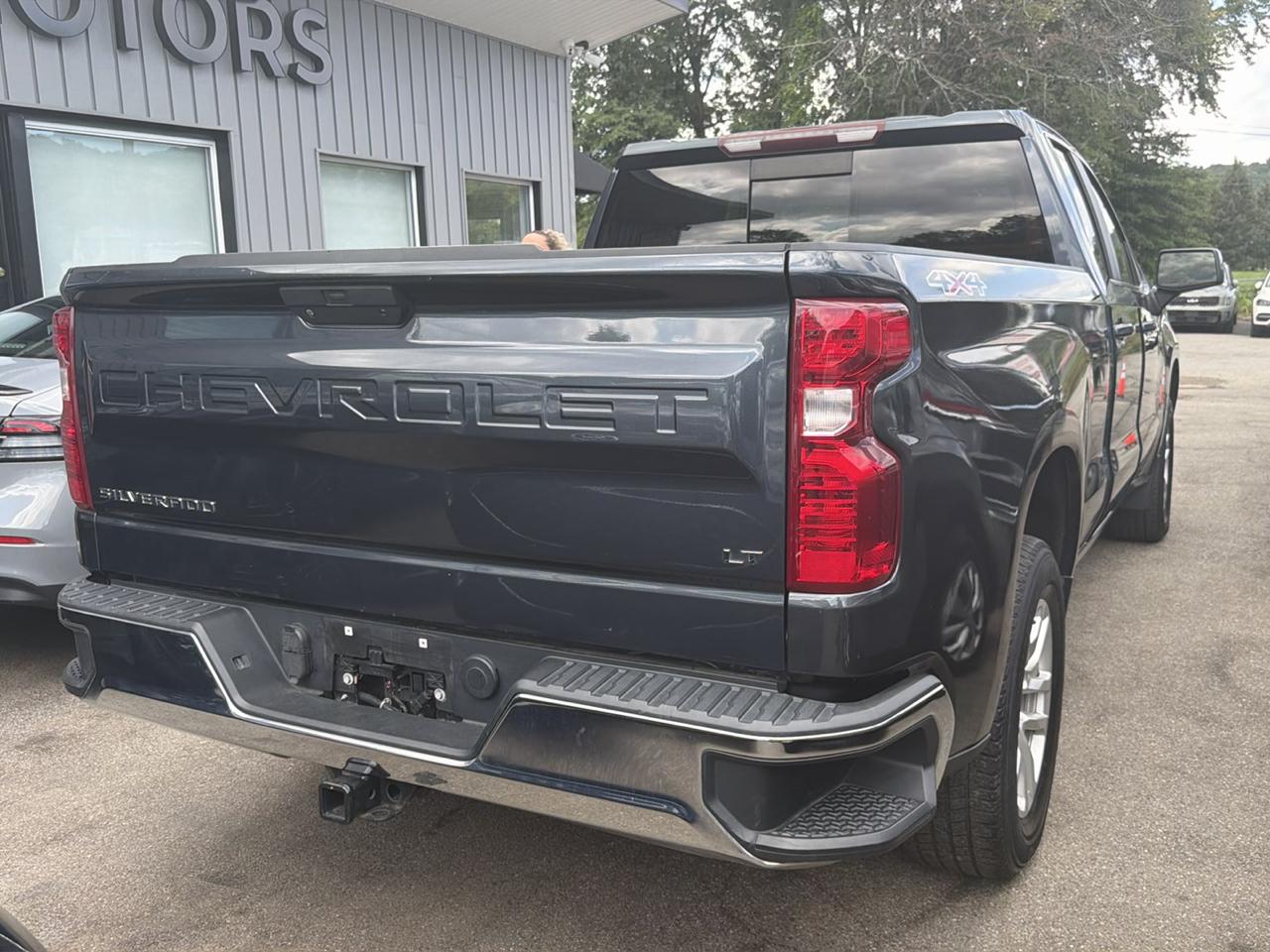 Chevrolet Silverado 1500 4WD Double Cab 147" LT 2020