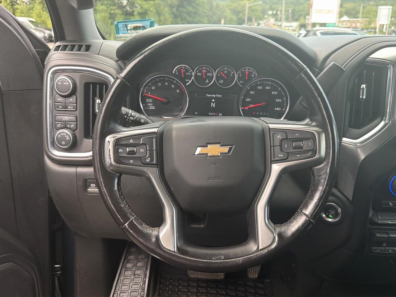Chevrolet Silverado 1500 4WD Double Cab 147" LT 2020