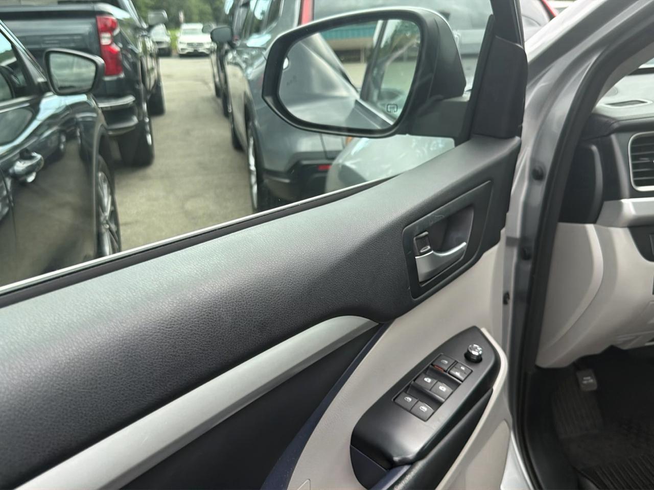 Toyota Highlander XLE V6 AWD (Natl) 2017