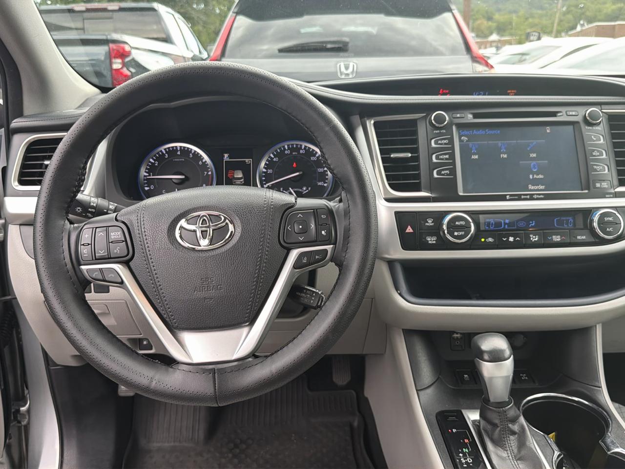 Toyota Highlander XLE V6 AWD (Natl) 2017