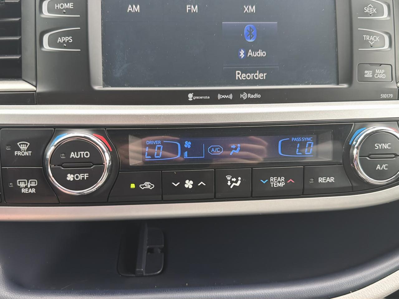 Toyota Highlander XLE V6 AWD (Natl) 2017