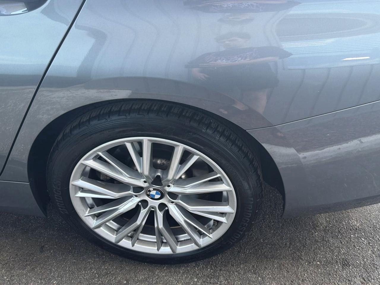 BMW 3 Series 330i xDrive Sedan 2024