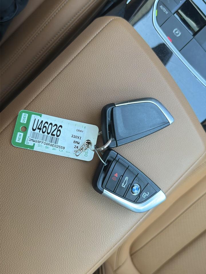 BMW 3 Series 330i xDrive Sedan 2024