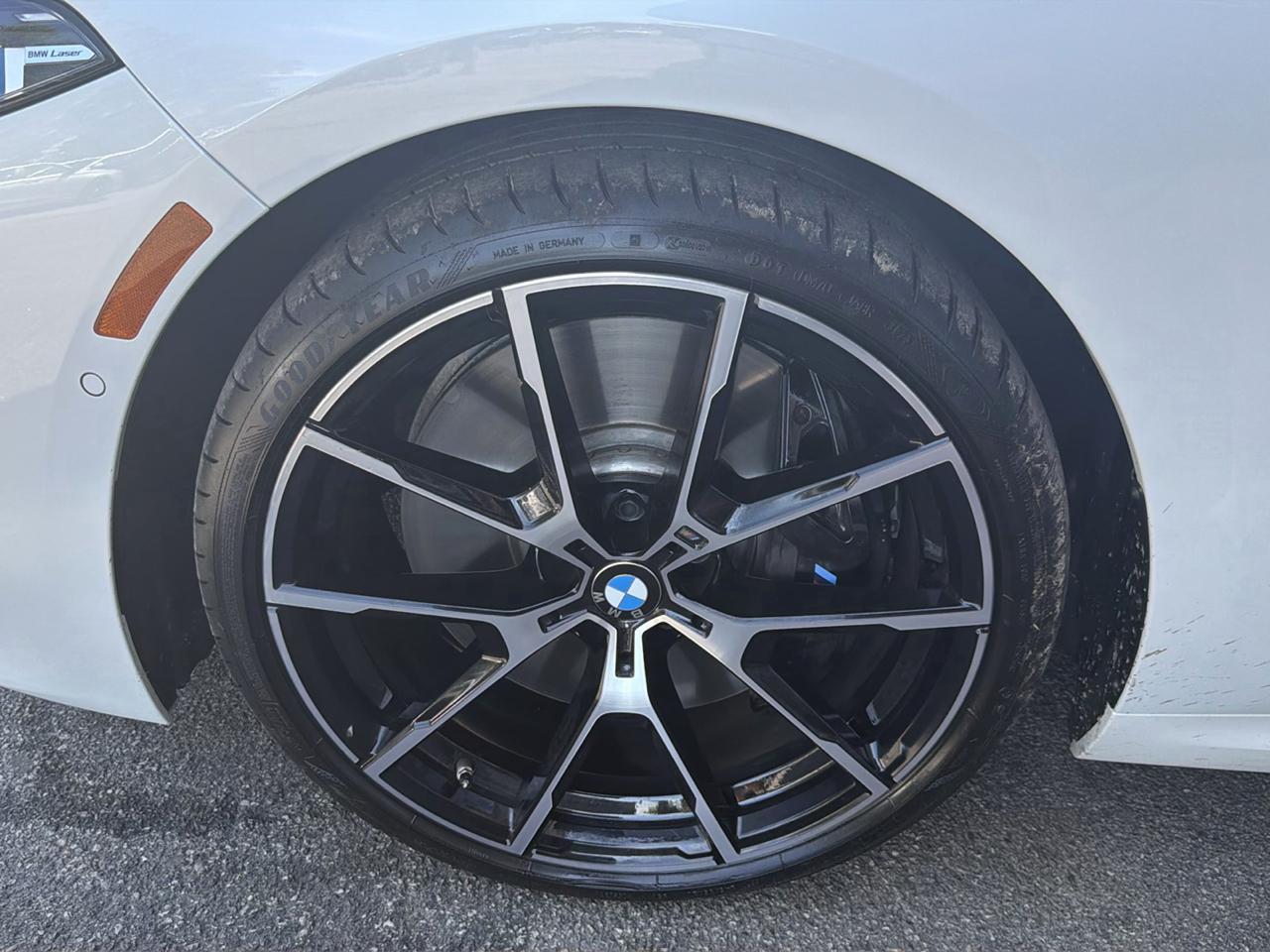BMW 8 Series M850i xDrive Convertible 2024
