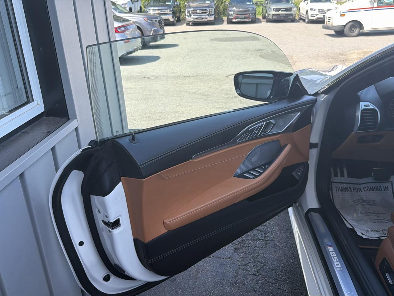 BMW 8 Series M850i xDrive Convertible 2024