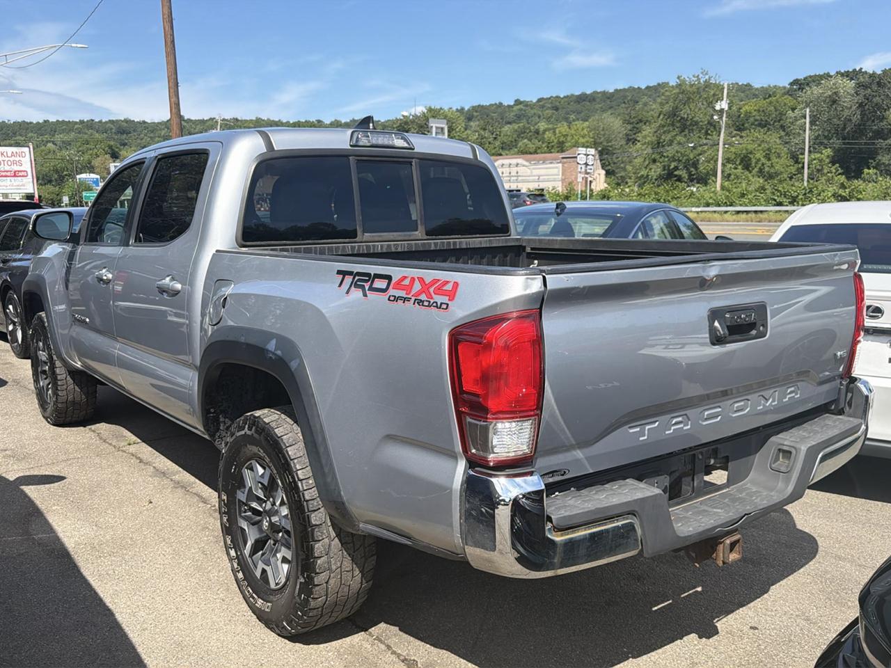 Toyota Tacoma 4WD Double Cab V6 MT TRD Off Road (Natl) 2016