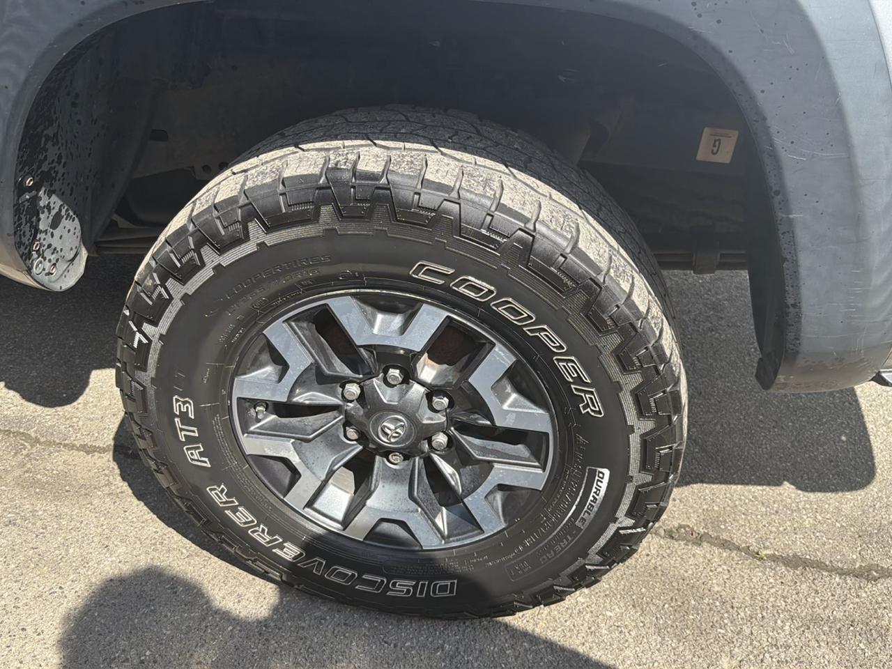 Toyota Tacoma 4WD Double Cab V6 MT TRD Off Road (Natl) 2016