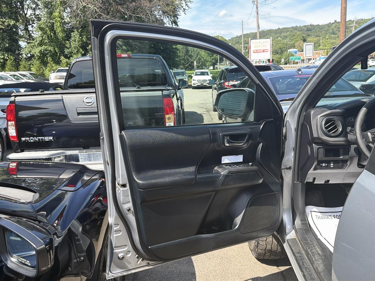 Toyota Tacoma 4WD Double Cab V6 MT TRD Off Road (Natl) 2016