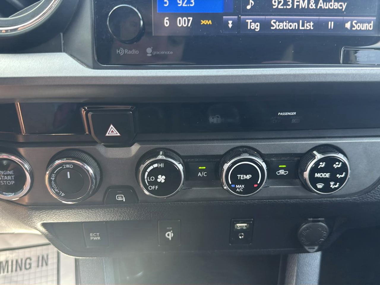 Toyota Tacoma 4WD Double Cab V6 MT TRD Off Road (Natl) 2016