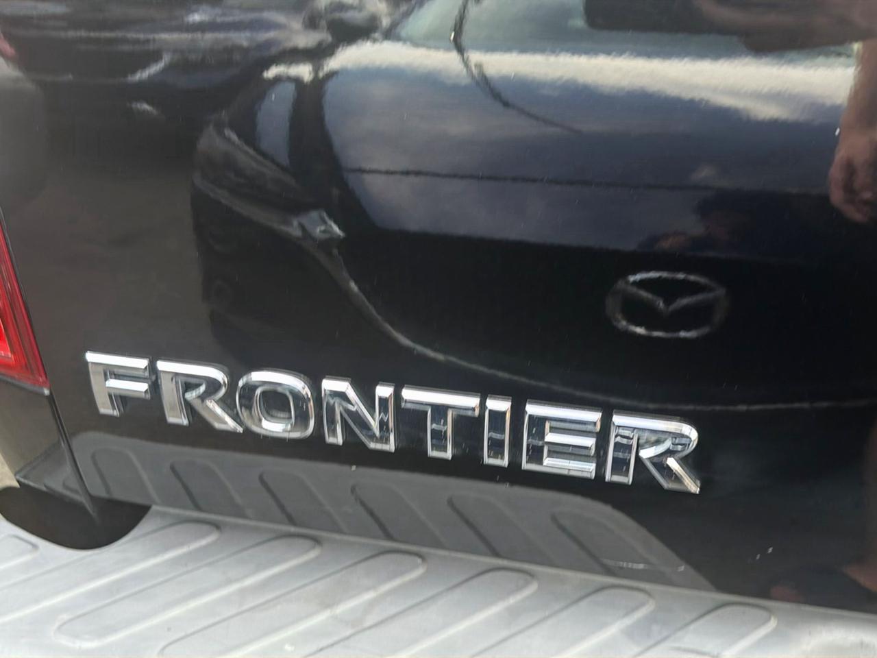 Nissan Frontier SE 2006