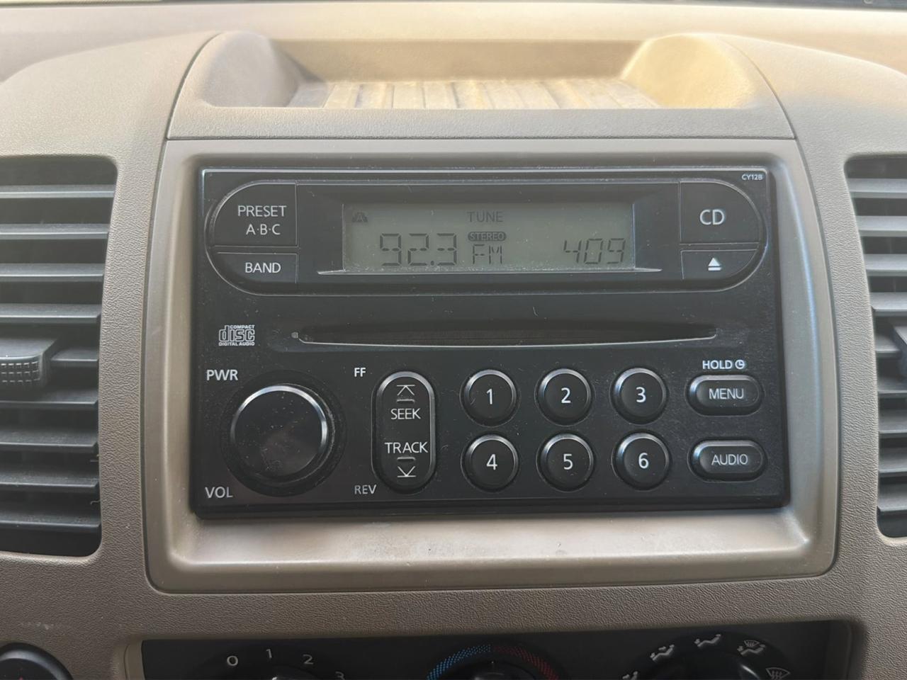 Nissan Frontier SE 2006