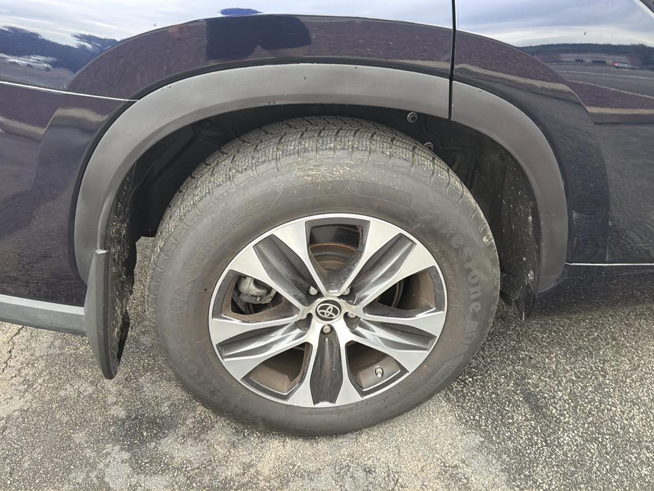 Toyota Highlander XLE AWD (Natl) 2021