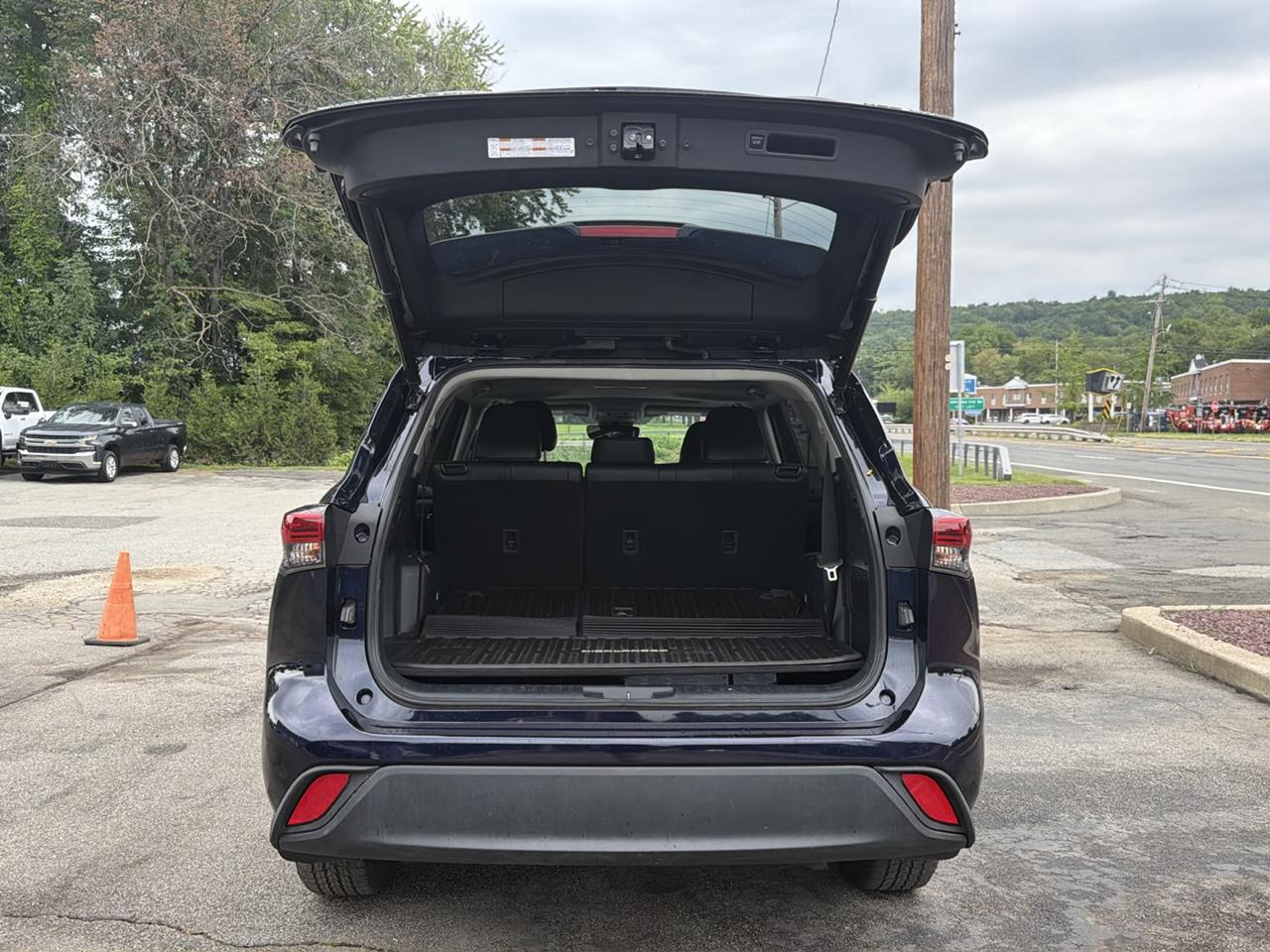 Toyota Highlander XLE AWD (Natl) 2021