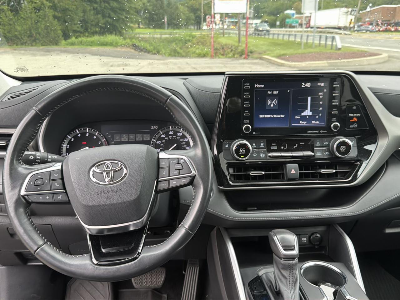 Toyota Highlander XLE AWD (Natl) 2021