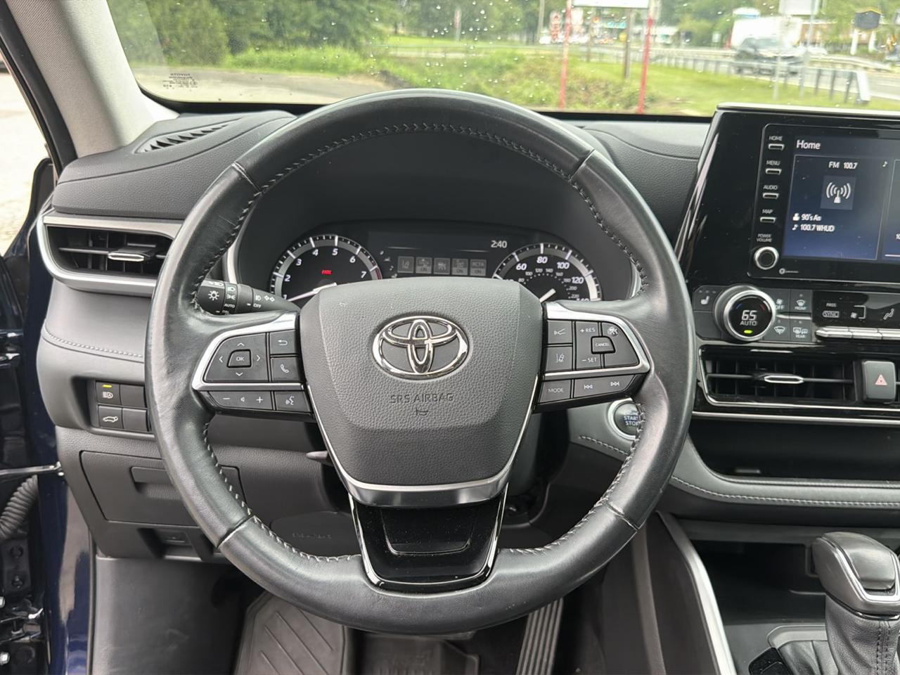Toyota Highlander XLE AWD (Natl) 2021