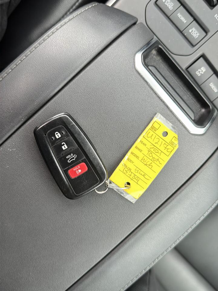 Toyota Highlander XLE AWD (Natl) 2021