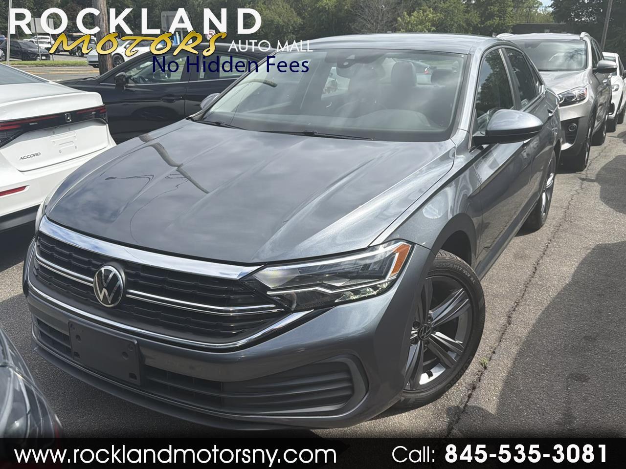 Volkswagen Jetta SE Auto 2022