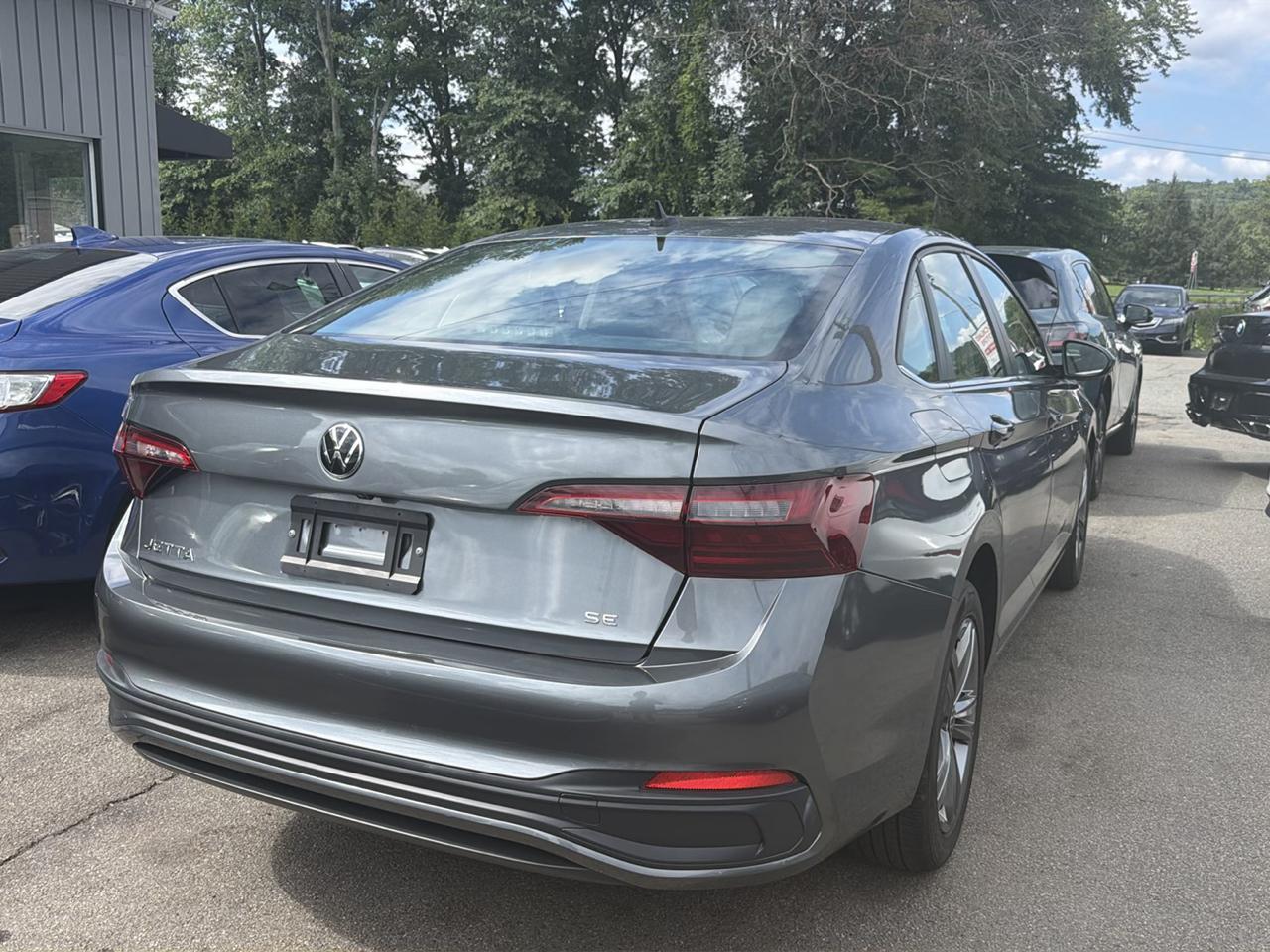 Volkswagen Jetta SE Auto 2022