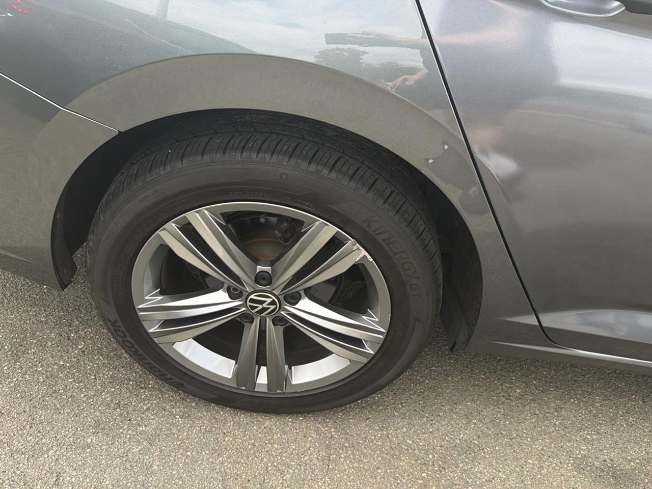 Volkswagen Jetta SE Auto 2022