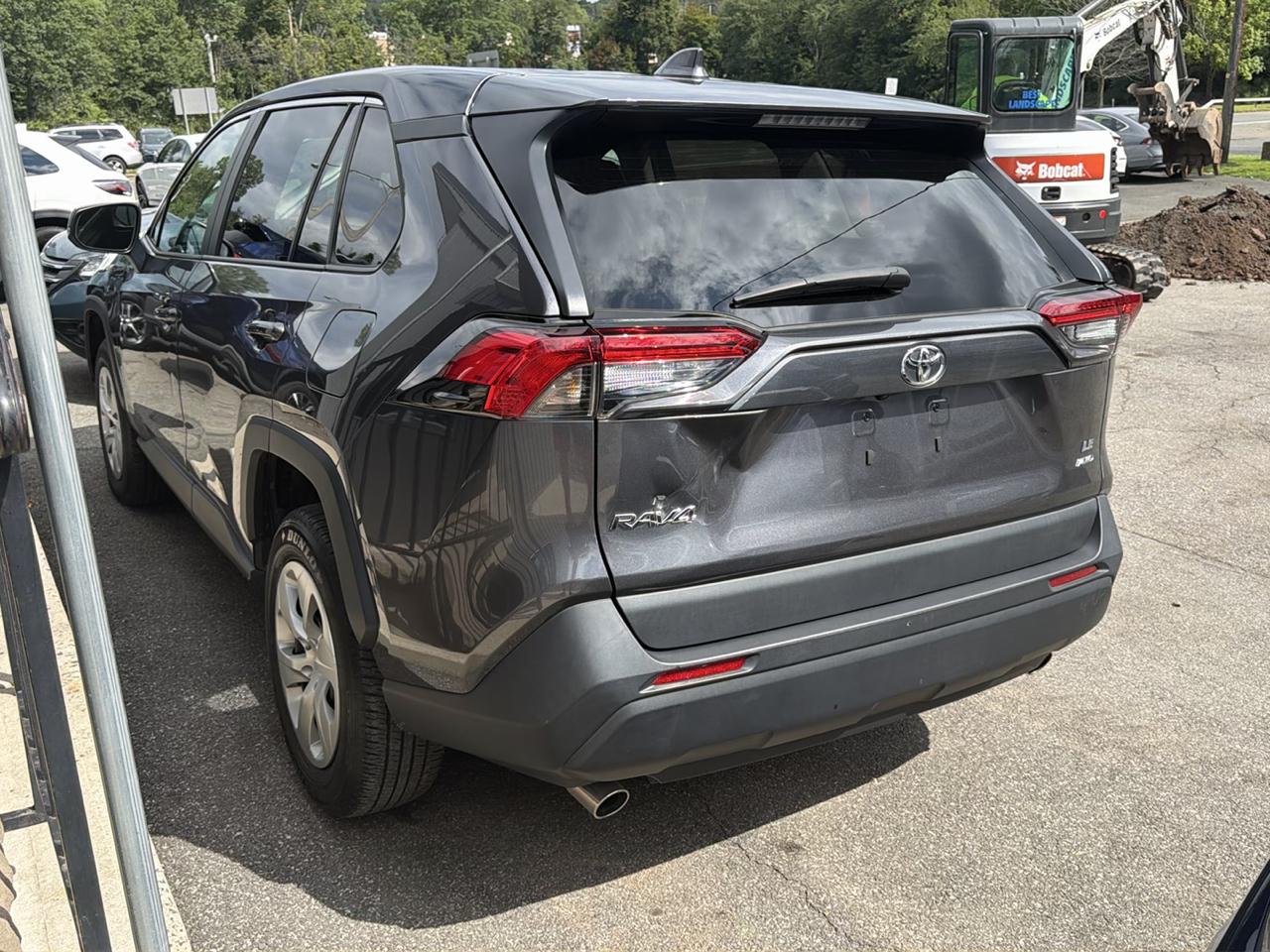 Toyota RAV4 LE AWD (Natl) 2023