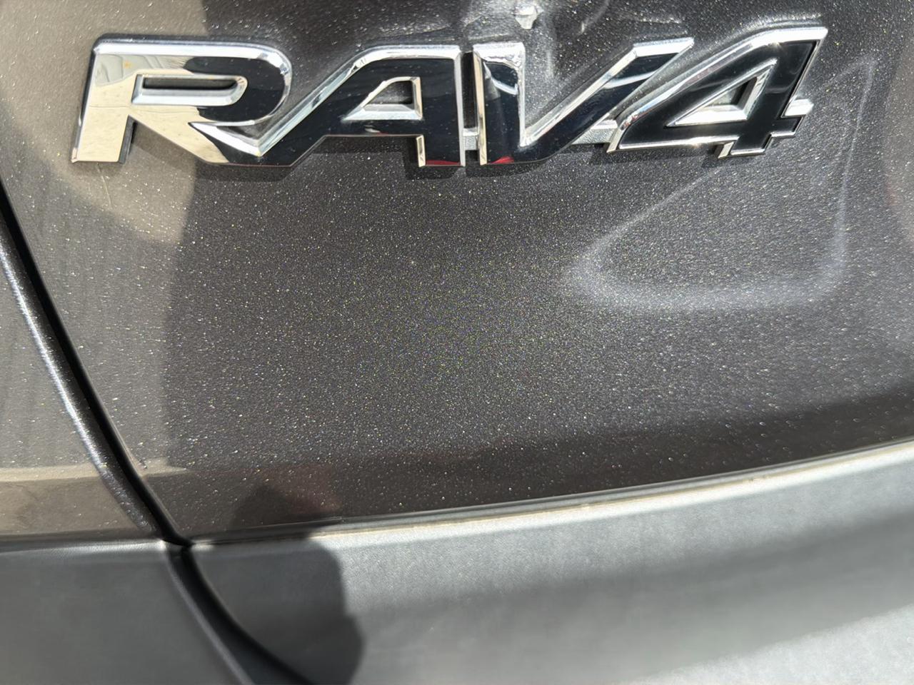 Toyota RAV4 LE AWD (Natl) 2023