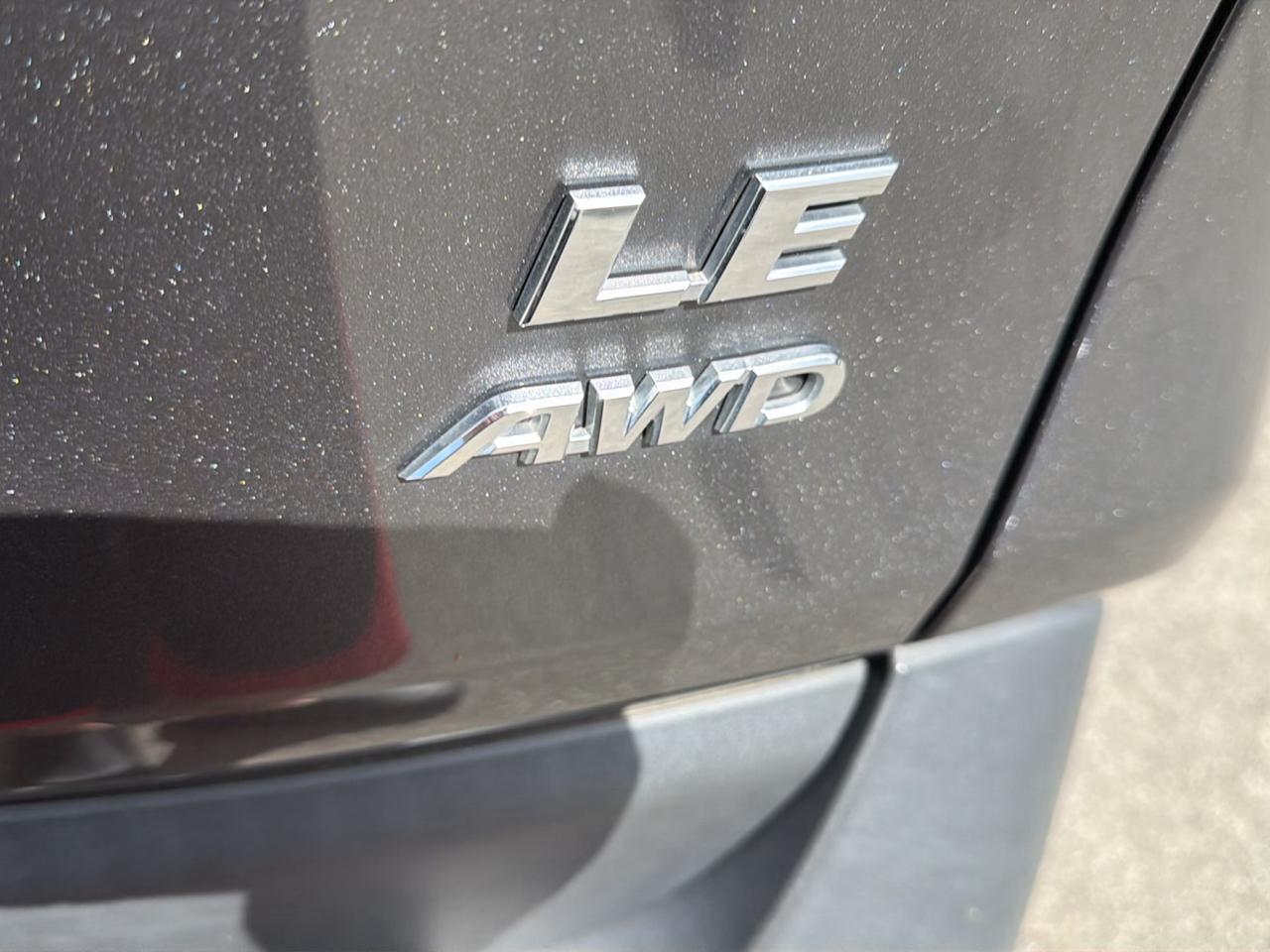 Toyota RAV4 LE AWD (Natl) 2023