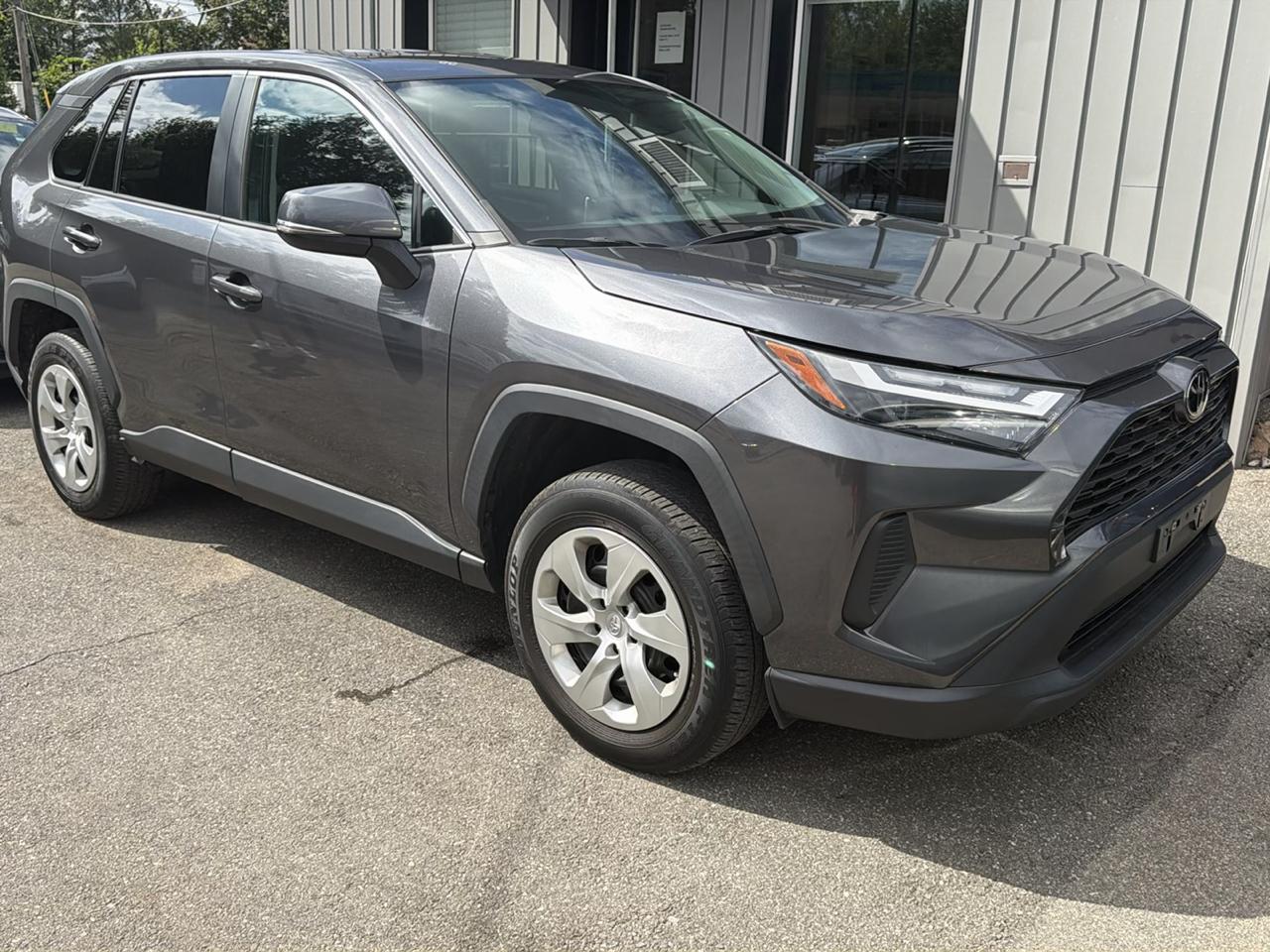 Toyota RAV4 LE AWD (Natl) 2023