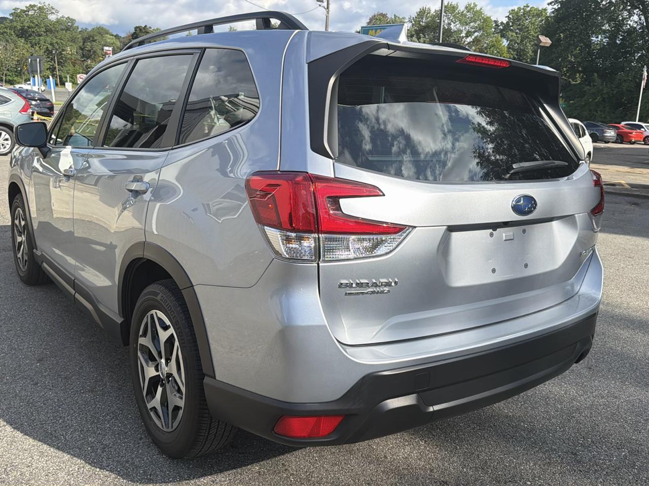 Subaru Forester Premium CVT 2023