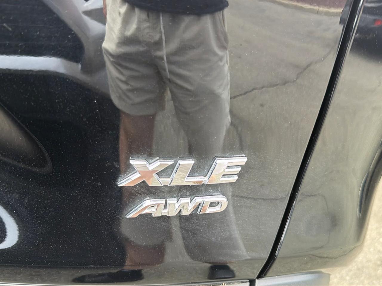 Toyota RAV4 XLE Premium AWD (Natl) 2024