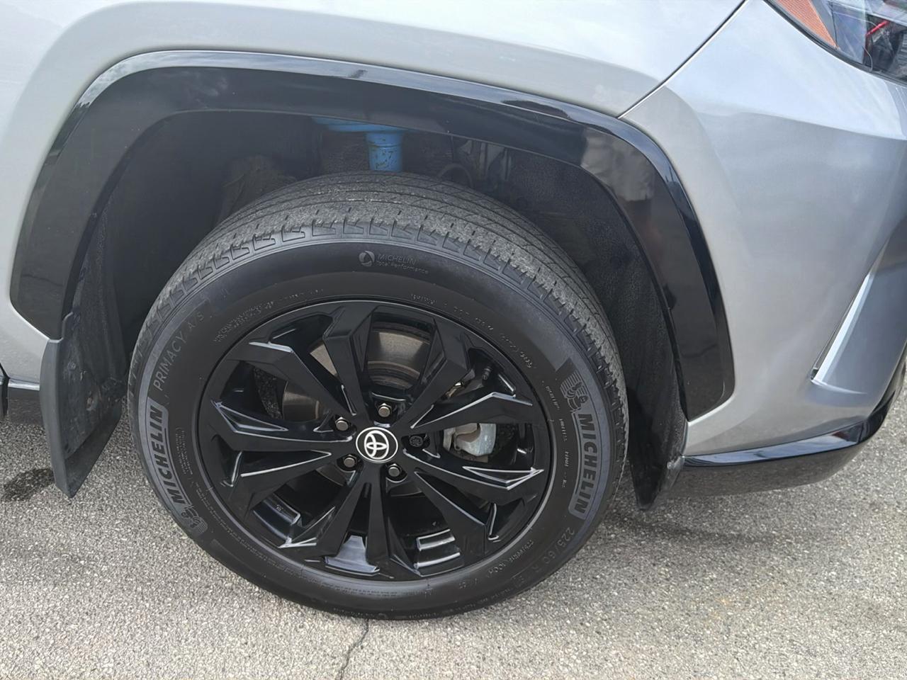 Toyota RAV4 Hybrid XSE AWD (Natl) 2023