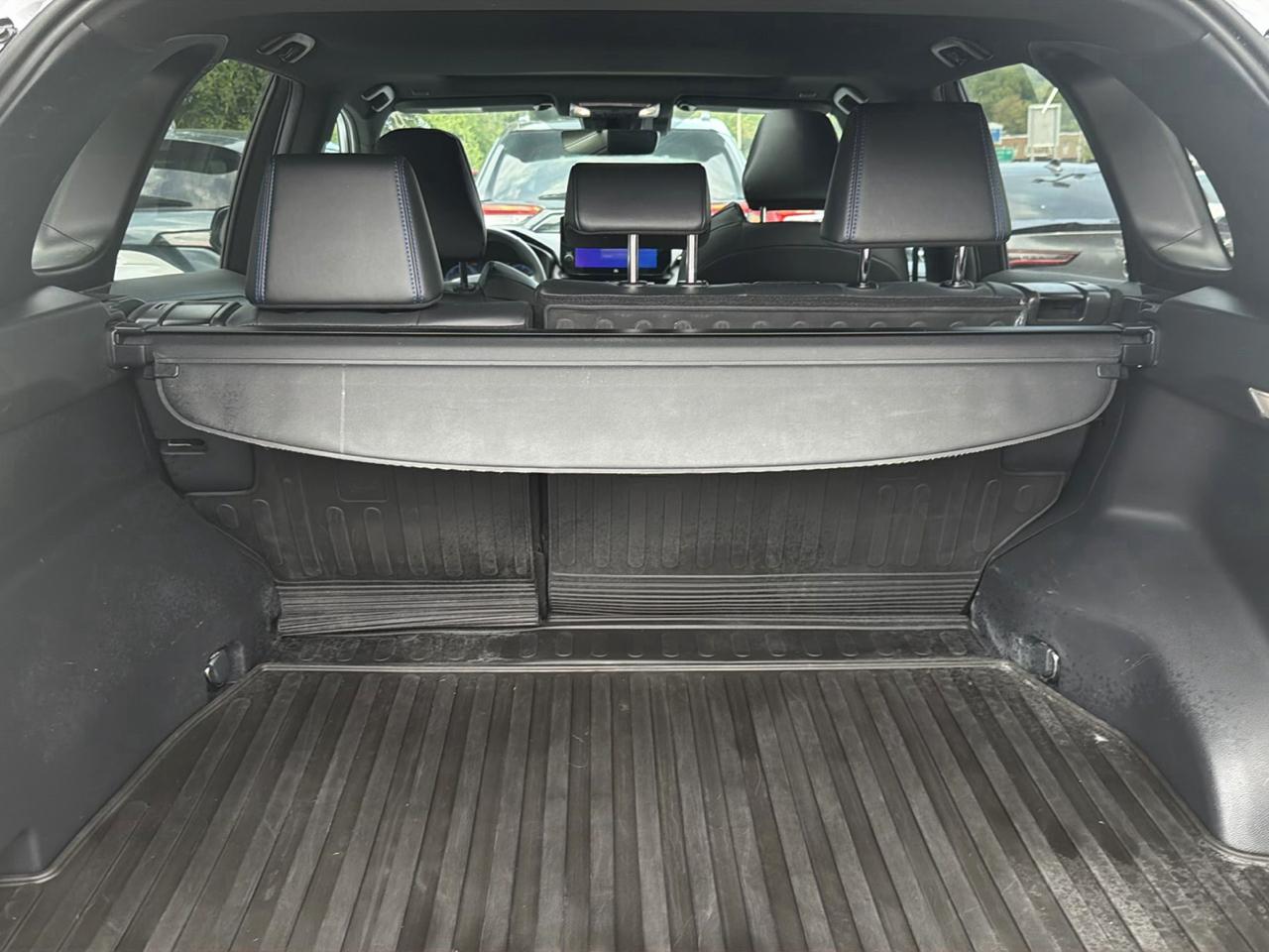 Toyota RAV4 Hybrid XSE AWD (Natl) 2023