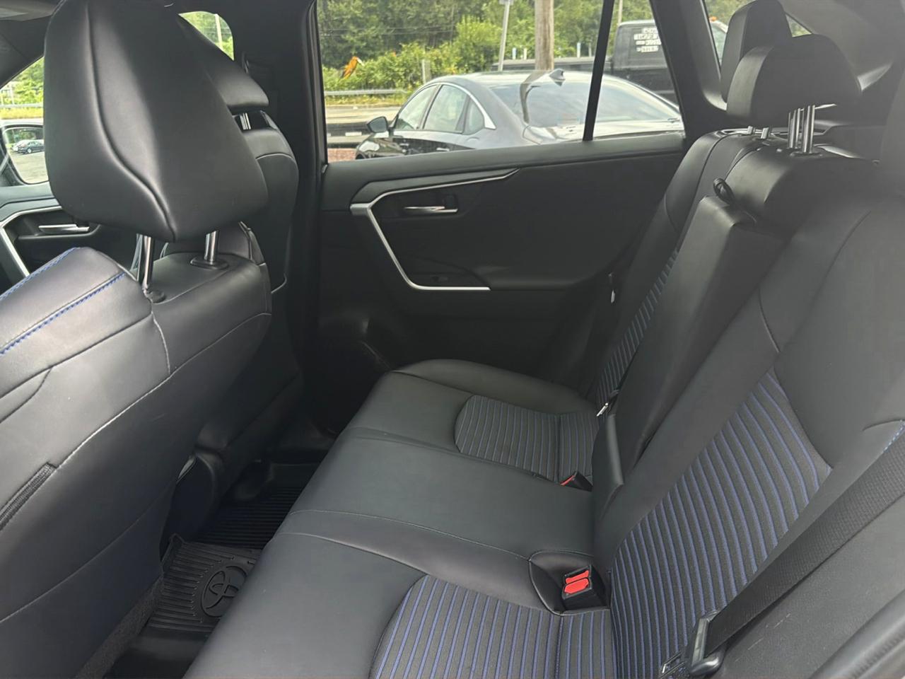 Toyota RAV4 Hybrid XSE AWD (Natl) 2023