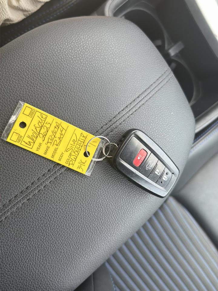Toyota RAV4 Hybrid XSE AWD (Natl) 2023