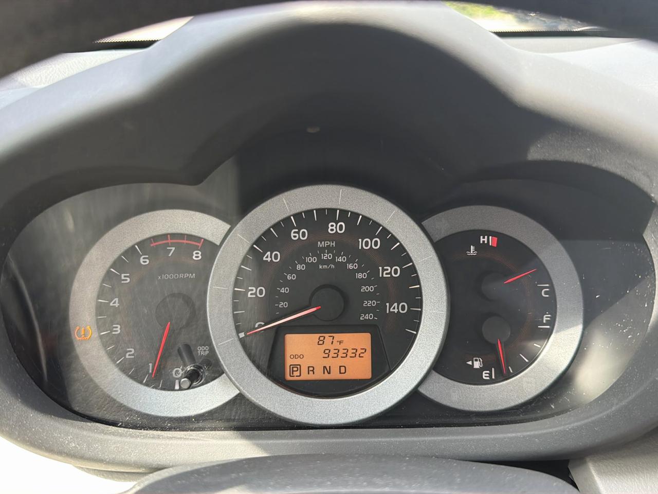 Toyota RAV4 4WD 4dr V6 5-Spd AT (Natl) 2010