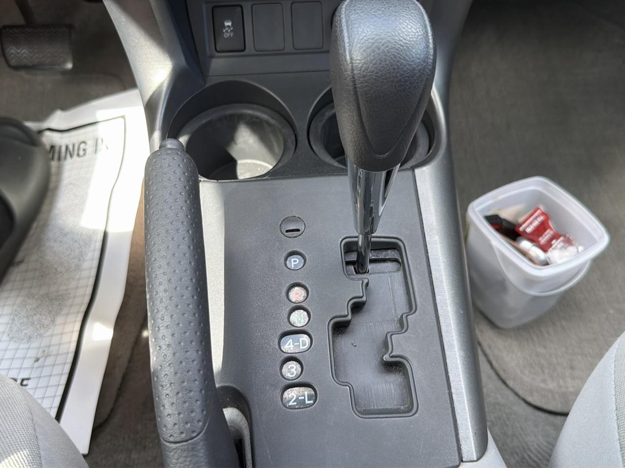 Toyota RAV4 4WD 4dr V6 5-Spd AT (Natl) 2010
